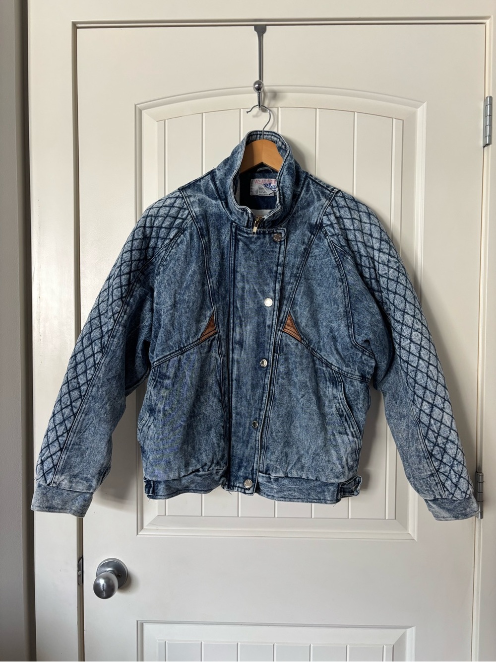 Vintage Weathered Blues Acid Wash Denim Jacket Quilted Leather Trim Women’s L
